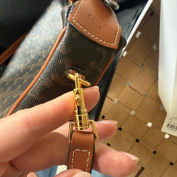 CELINE TEEN LULU IN TRIOMPHE NWT - tag, dustbag, and box from Celine boutique! - Picture 13 of 15